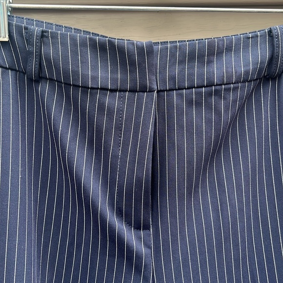 EUC striped bermuda shorts size 8 - Picture 2 of 10